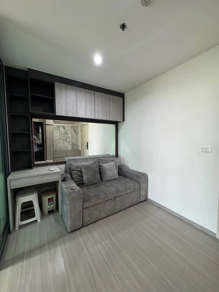 For Rent: Aspire Sathorn-Ratchaphruek Condo, ready to move in, 29th floor, high floor with great view, fully furnished with appliances. Book now!