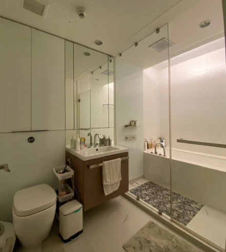 For Rent: 185 Rajadamri, 11th Floor. Fully furnished and ready to move in. Act fast—book now!