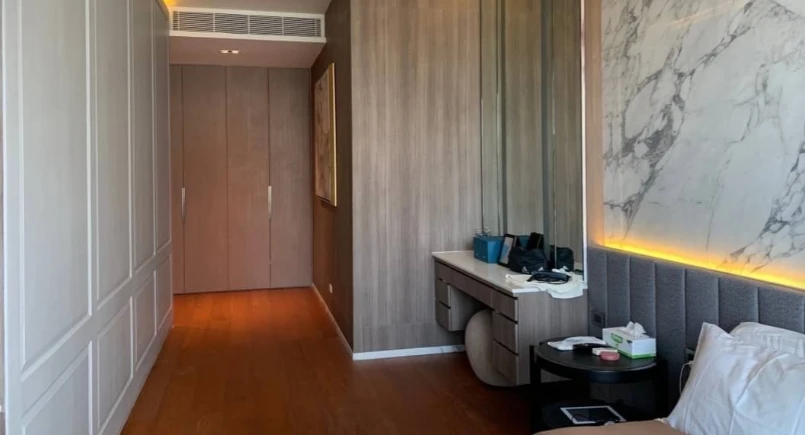 For Rent: 185 Rajadamri, 11th Floor. Fully furnished and ready to move in. Act fast—book now!