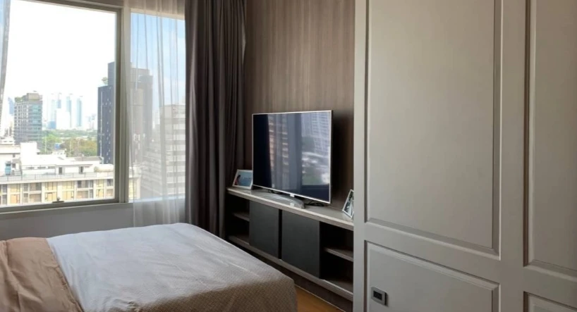 For Rent: 185 Rajadamri, 11th Floor. Fully furnished and ready to move in. Act fast—book now!