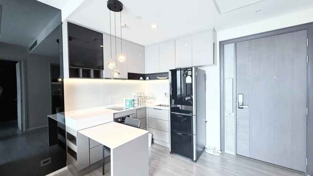 For rent 333 Riverside, built-in room, very luxurious The view of the river is the best. You can bring your bags and move in. Hurry up to reserve.
