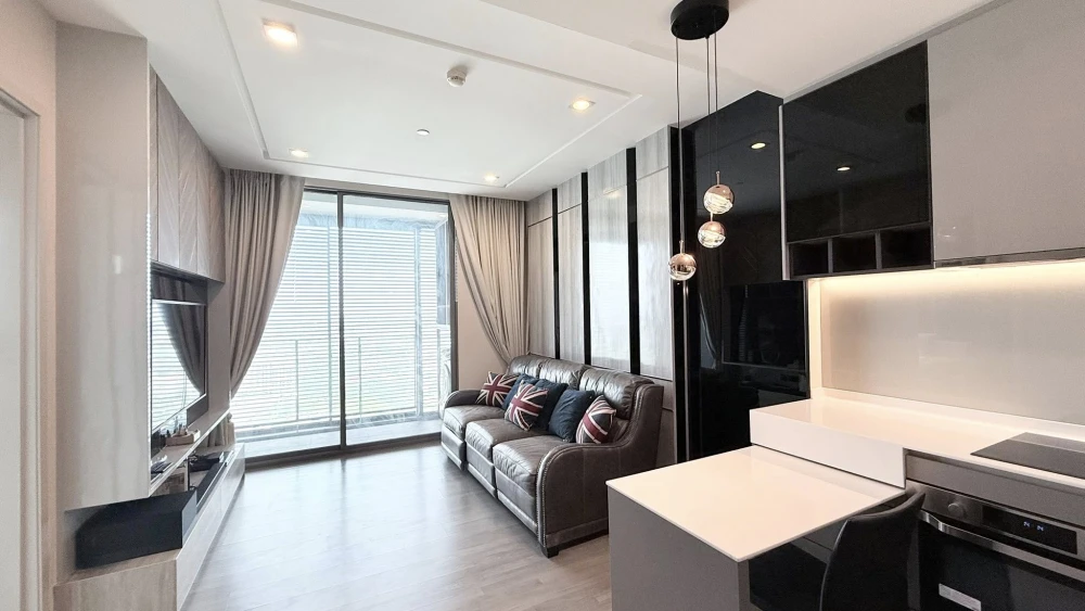 For rent 333 Riverside, built-in room, very luxurious The view of the river is the best. You can bring your bags and move in. Hurry up to reserve.