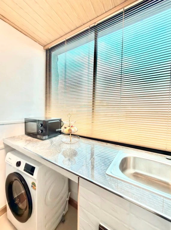 9 Karat Condo for rent (Pattaya Central). Prime location, 5th floor, city view, stunningly decorated. Book now!