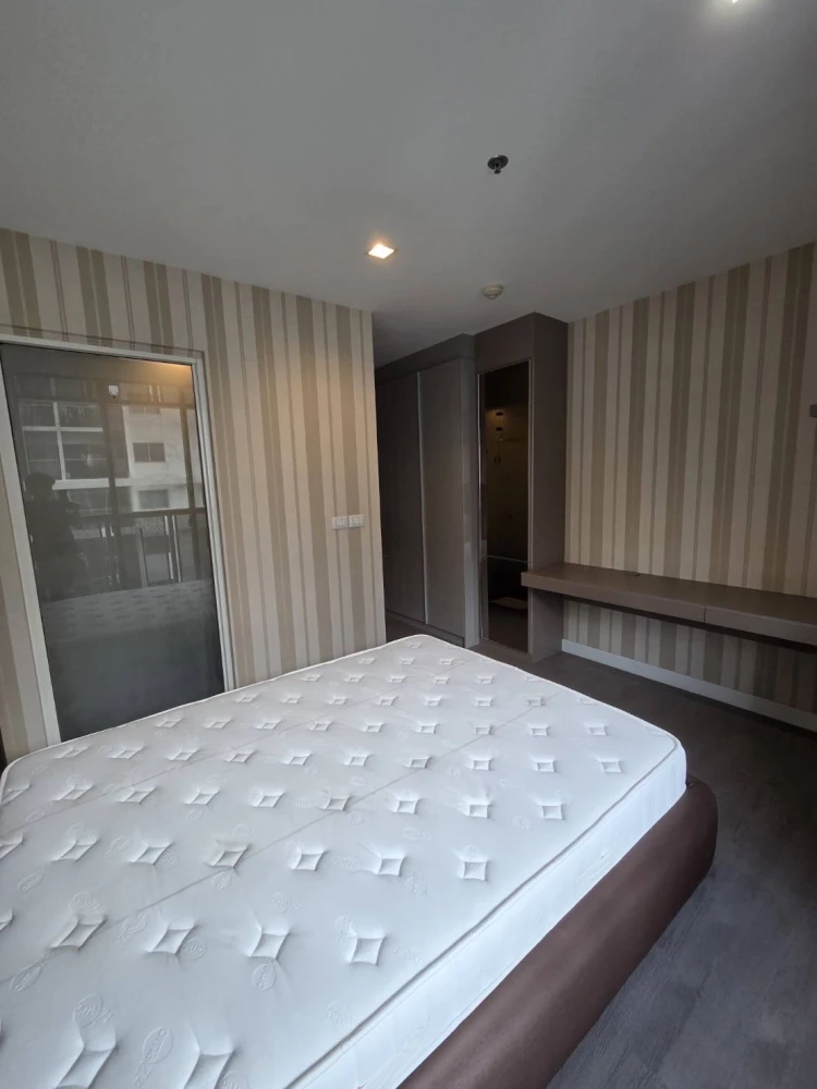 For rent A Space ID Asoke-Ratchada, clean room, good feng shui, comes with a large bed, very comfortable to sleep on, don't miss out on booking.