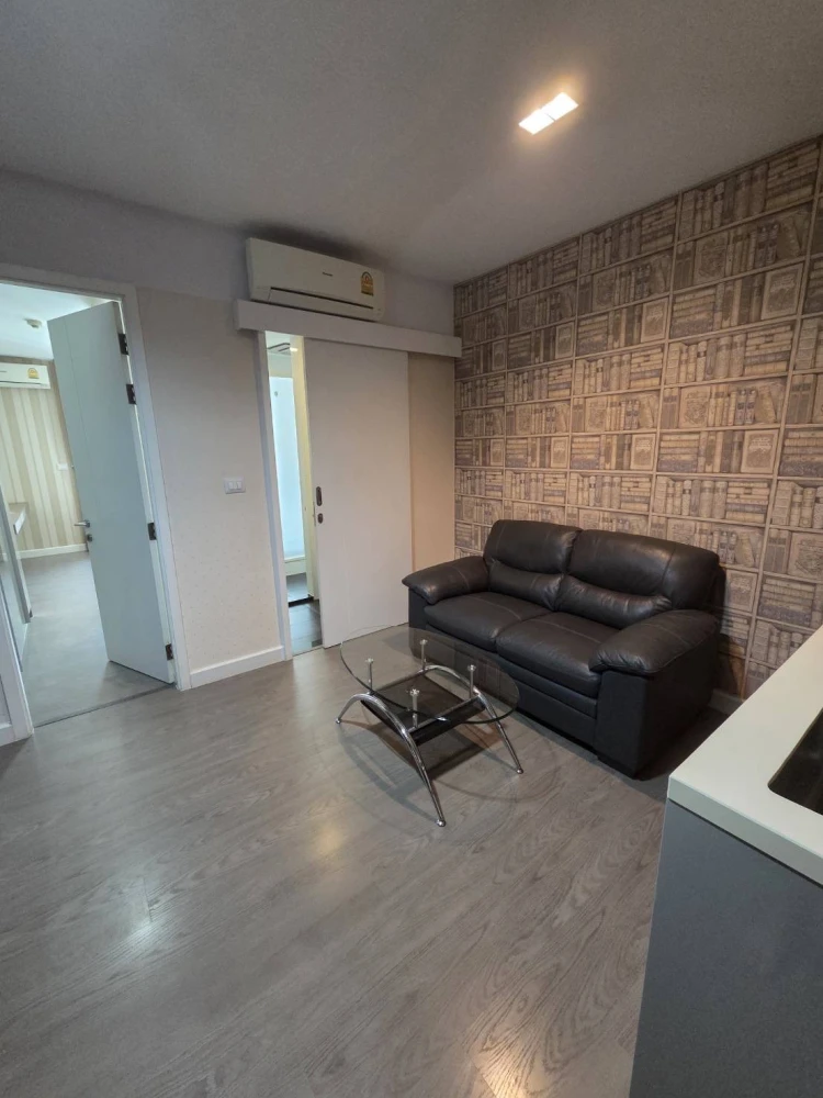 For rent A Space ID Asoke-Ratchada, clean room, good feng shui, comes with a large bed, very comfortable to sleep on, don't miss out on booking.