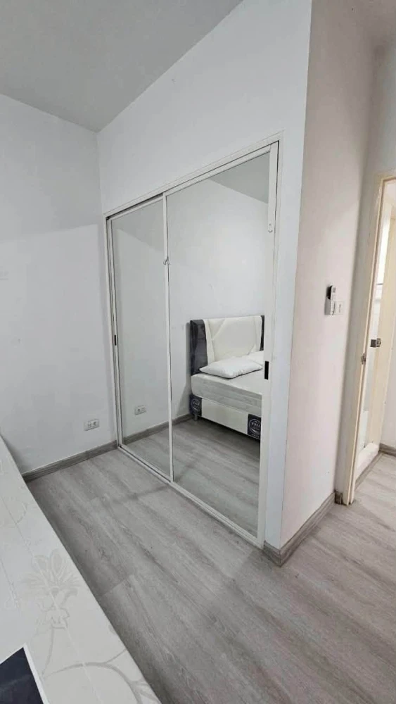 For rent: A Space Kaset, 4th floor unit with unobstructed view and spacious living area. Don't miss out!
