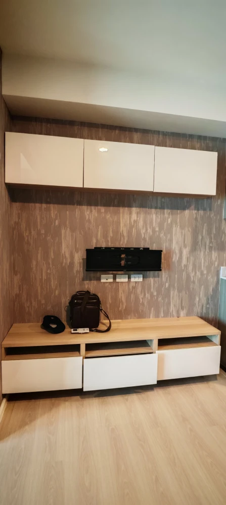 For rent: A space Mega, 1 bedroom, 1 bathroom, decorated in a controlled tone, comes with complete furniture, just bring your bags and move in.