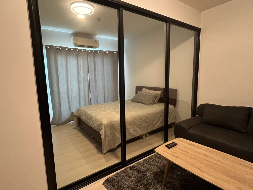 For rent: A space Mega, 1 bedroom, 1 bathroom, good location, fully furnished, just bring your bags and move in.