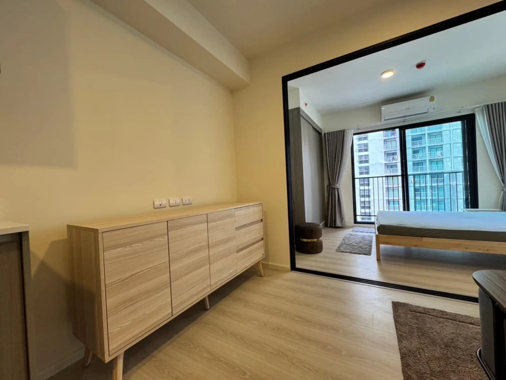 For rent: A Space Mega 2, 11th floor, fully furnished, with electrical appliances. Reserve now, urgently.