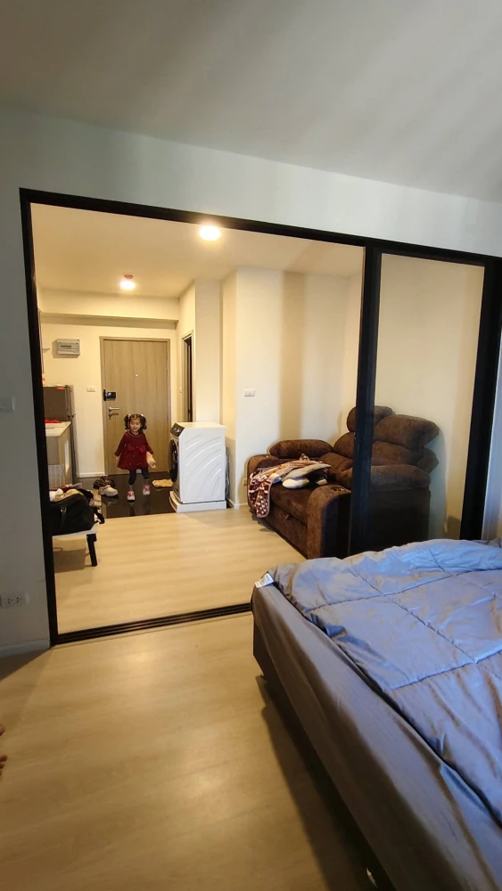 For rent: A Space Mega 2, 6th floor unit. Fully furnished with appliances. Just bring your bags and move in!