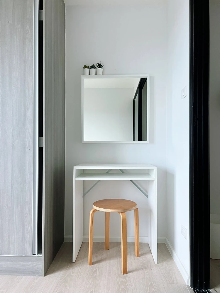 For rent: A Space Mega, 24th floor unit. Great location, fully furnished. Don't miss out!