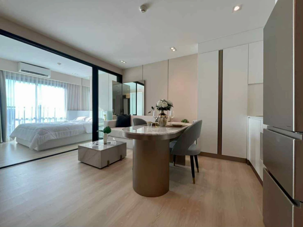 For rent: A space mega, ready to move in, fully furnished, hurry and book now!