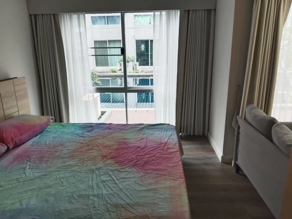 For rent: A Space Play Ratchada-Sutthisarn. Ready to move in, fully furnished. Book now!