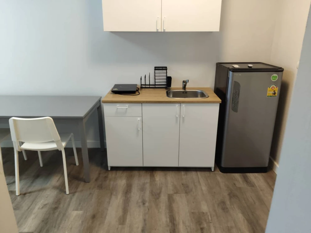 For rent: A Space Play Ratchada-Sutthisarn. Ready to move in, fully furnished. Book now!