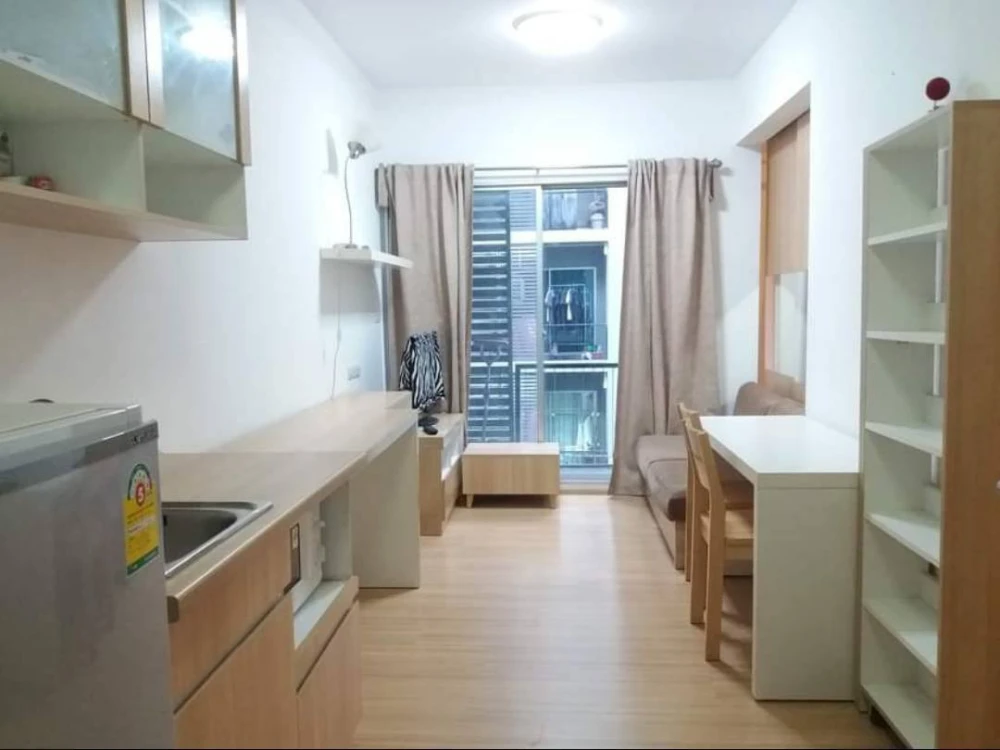 For rent: A Space Play Ratchada - Sutthisan, pool-side unit on the 5th floor. Spacious and comfortable. Book now to secure your unit!