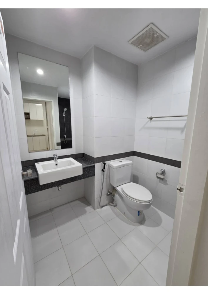 ให้เช่า A Space Sukhumvit 77 ห้องสะอาด โปร่งฌล่ง อยู่สบาย ตกแต่งครบ รีบจองเลย