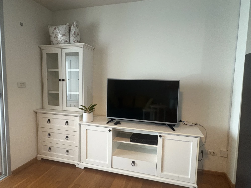 Abstract Phahonyothin Park for rent, very high floor, fully furnished, spacious area, very comfortable, hurry and reserve now.