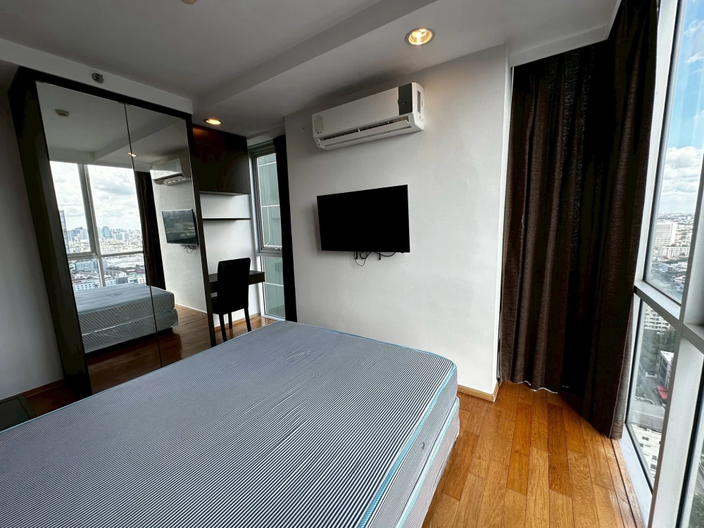 Abstracts Phahonyothin Park for rent, 2 bedrooms, plenty of usable space, good location, comes with complete facilities, reserve now.