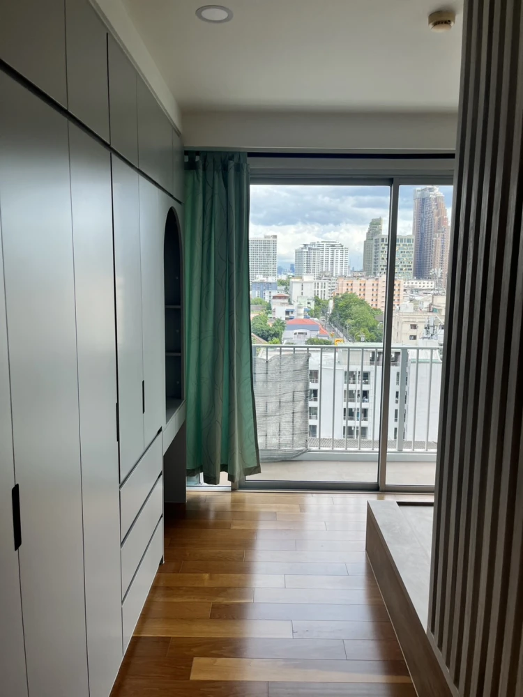 For rent: Abstracts Phahonyothin Park, furnished room, ready to move in, complete with furniture and electrical appliances. Come and reserve now.