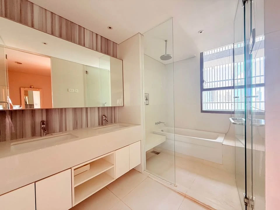 For rent: AEQUA Sukhumvit 49, beautiful room, 2 bedrooms, fully furnished. Interested? Hurry and book now before you miss out.
