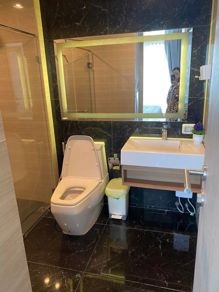 Aeras Condo for rent. Lovely room with sea view, spacious and comfortable. Book now before it's too late!!!