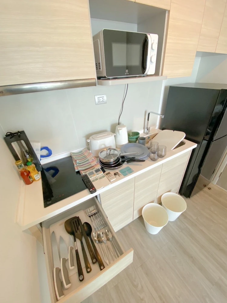 Aeras Condo for rent, corner unit offering privacy, spacious living area, and stunning sea views. You won't want to miss this!