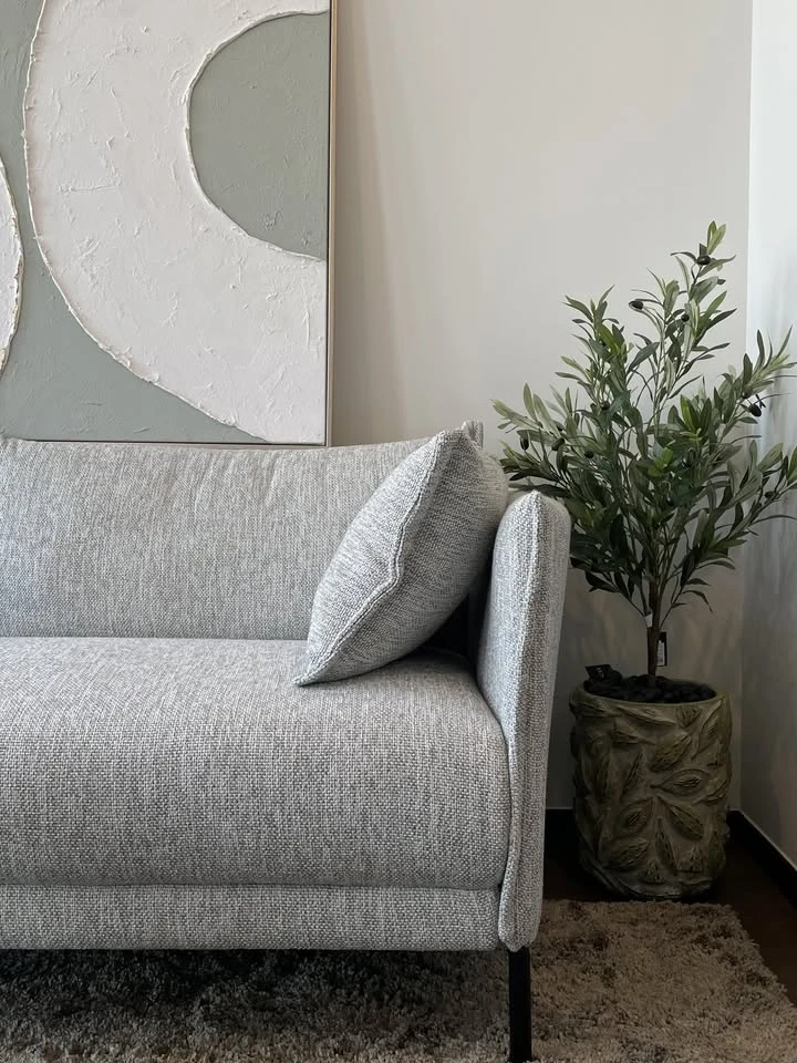 For rent or sell: AESTIQ Thonglor, 1 bedroom, 1 bathroom. Coordinated interior design and fully furnished. Book now!