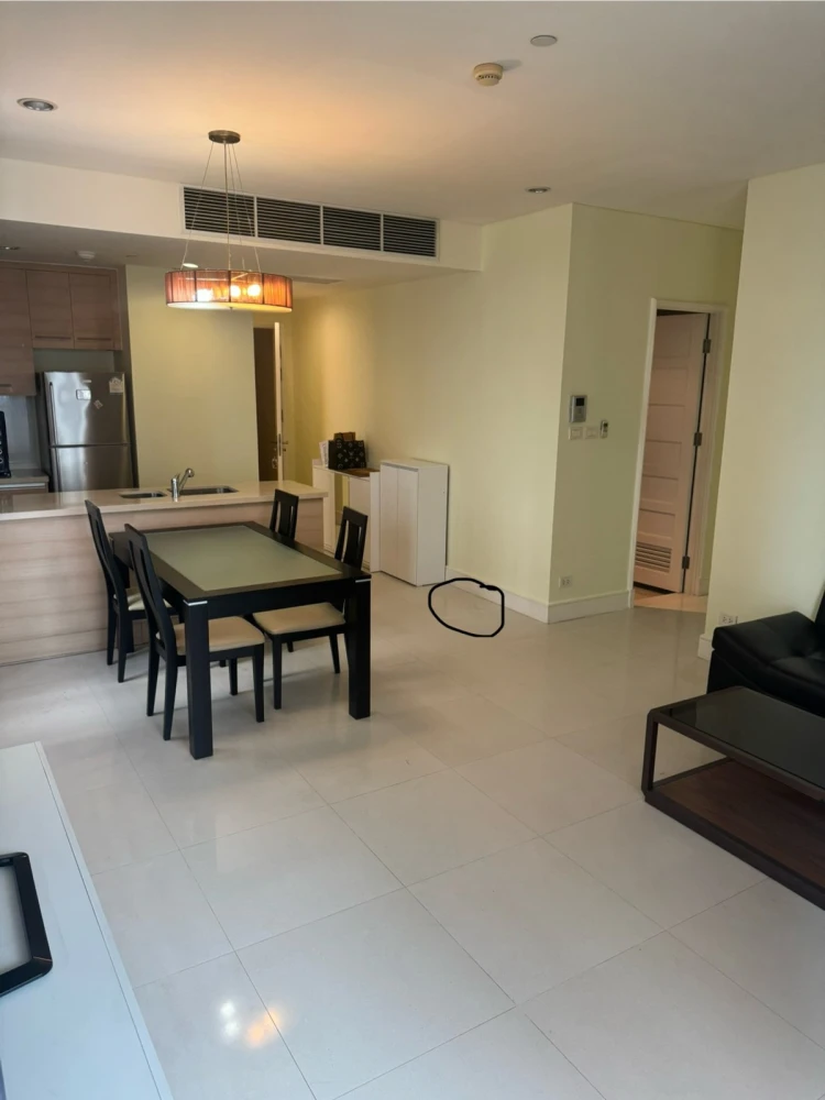 For rent: Aguston Sukhumvit 22, 22nd floor, fully furnished unit. Very livable. Book now! (Quickly!)