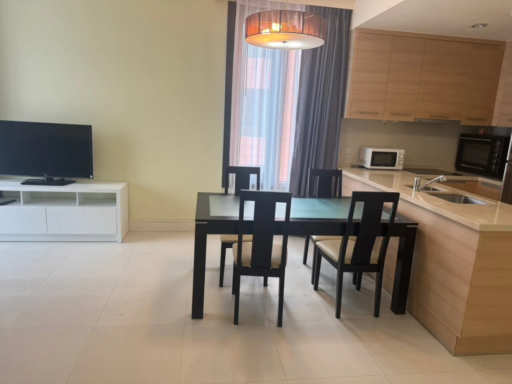 For rent: Aguston Sukhumvit 22, 22nd floor, fully furnished unit. Very livable. Book now! (Quickly!)