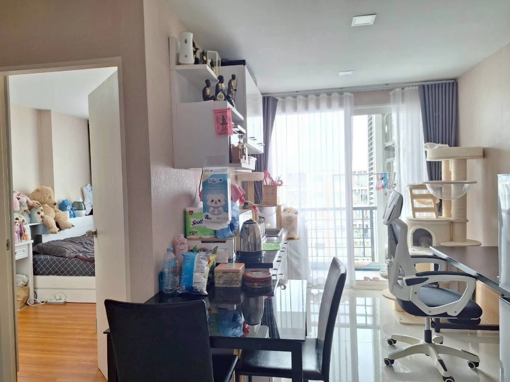 Airlink Residence for rent, spacious living space, fully furnished, first come first served.