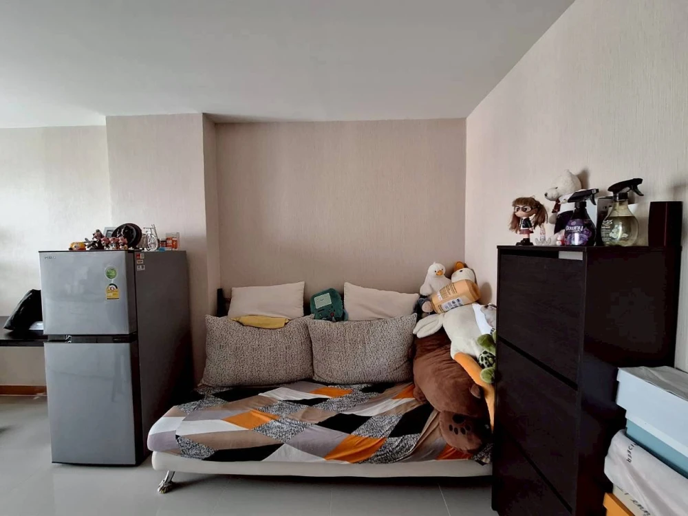 Airlink Residence for rent, spacious living space, fully furnished, first come first served.