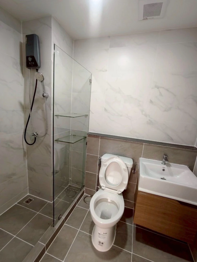 For rent: Alive Sukhumvit 76, 2nd floor, separate room, fully furnished, nice to live in, reserve now, hurry!
