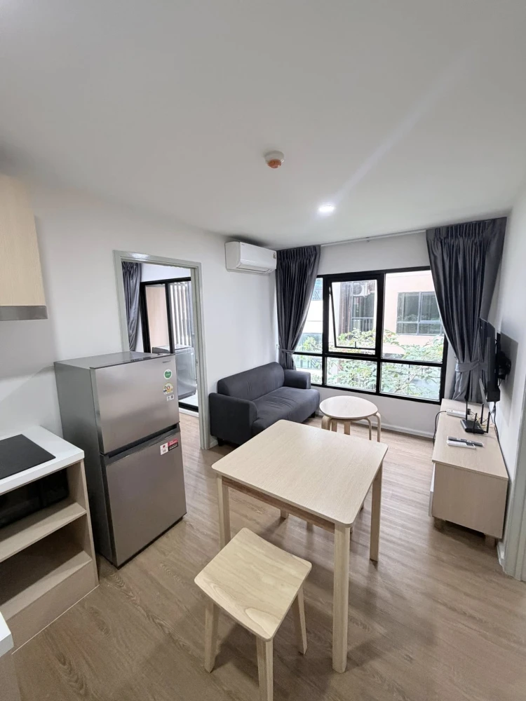 For rent: Alive Sukhumvit 76, a nice room on the 3rd floor, fully furnished and equipped with appliances. Reserve now!