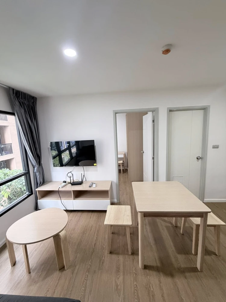 For rent: Alive Sukhumvit 76, a nice room on the 3rd floor, fully furnished and equipped with appliances. Reserve now!