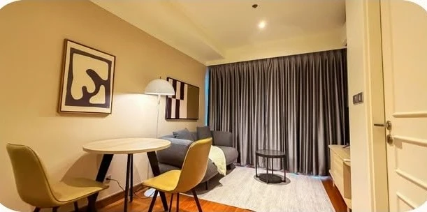 Altitude Symphony condo for rent. Spacious and comfortable, located on the 7th floor. Nicely decorated and ready to move in.