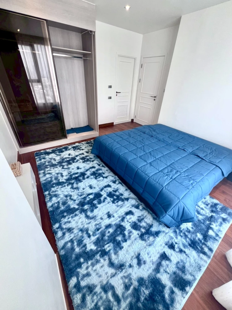 For rent: Altitude Symphony Charoen Krung, ready to move in, fully furnished, reserve now.