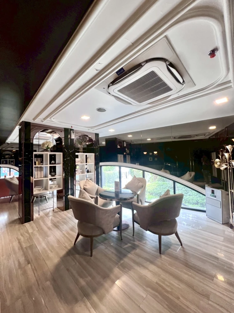 For rent: Altitude Symphony Charoen Krung, ready to move in, fully furnished, reserve now.
