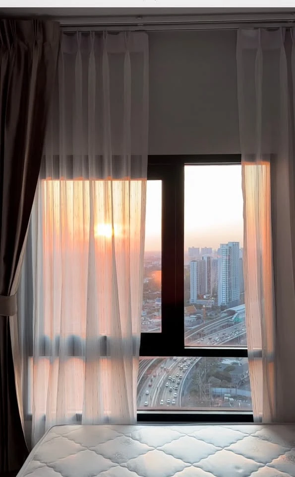 For rent: Altitude Unicorn Sathorn - Tha Phra, 1 bedroom, 1 bathroom, good location, beautiful view from high floor, fully furnished, reserve now!