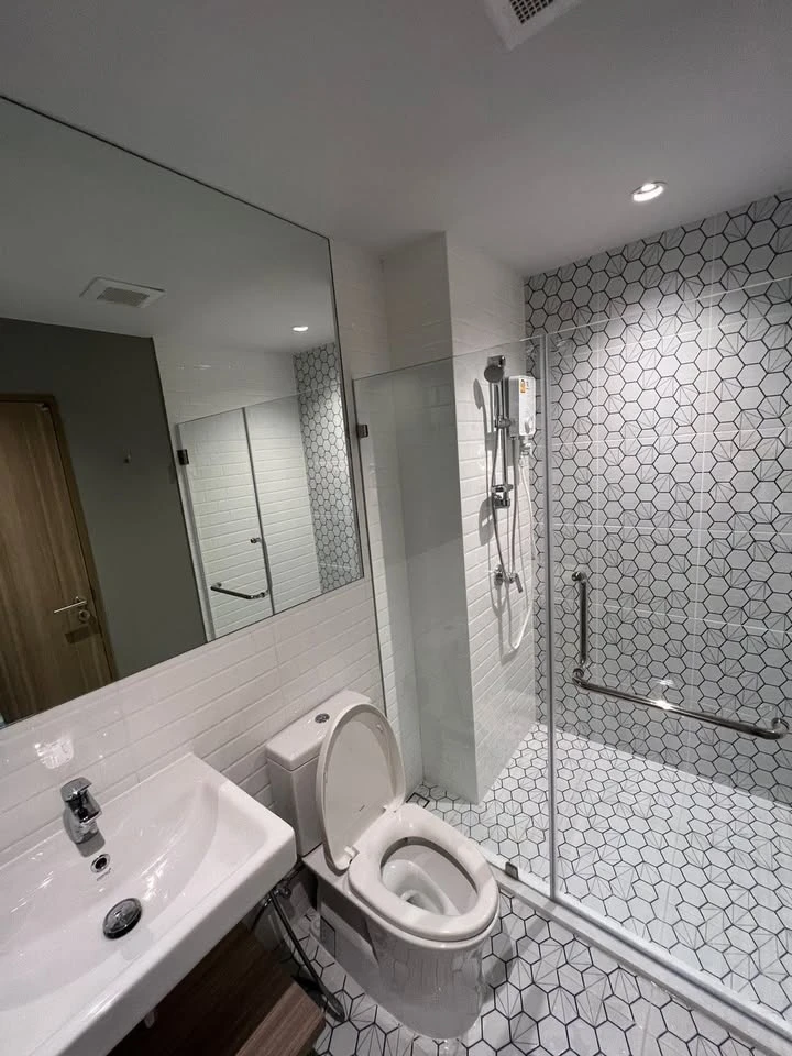 For rent: Altitude Unicorn Sathorn - Tha Phra, 1 bedroom, 1 bathroom, good location, beautiful view from high floor, fully furnished, reserve now!