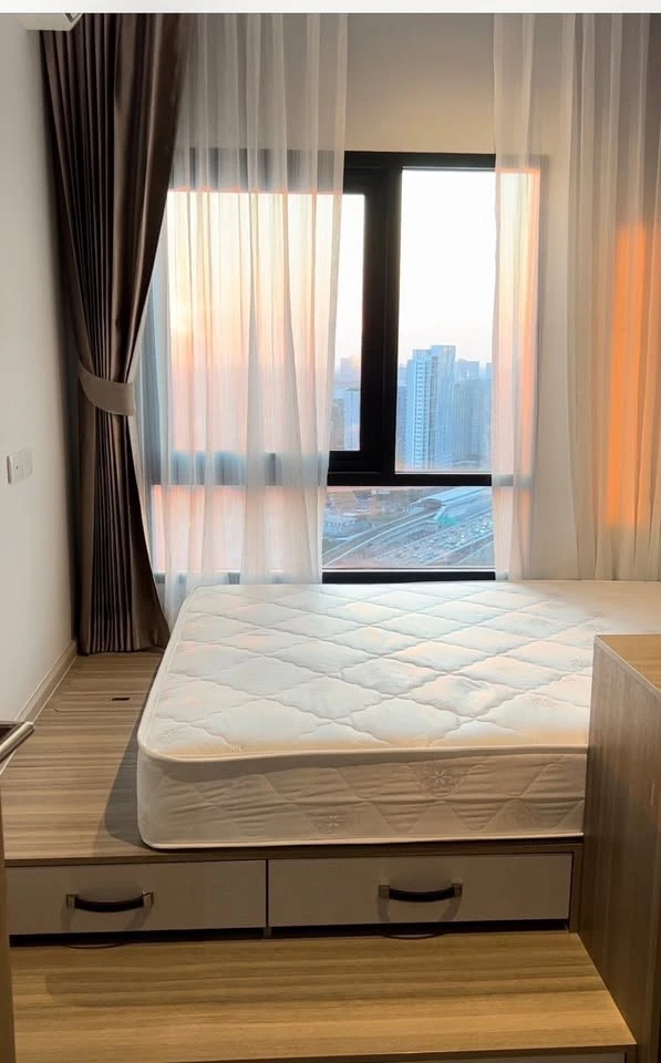 For rent: Altitude Unicorn Sathorn - Tha Phra, 1 bedroom, 1 bathroom, good location, beautiful view from high floor, fully furnished, reserve now!