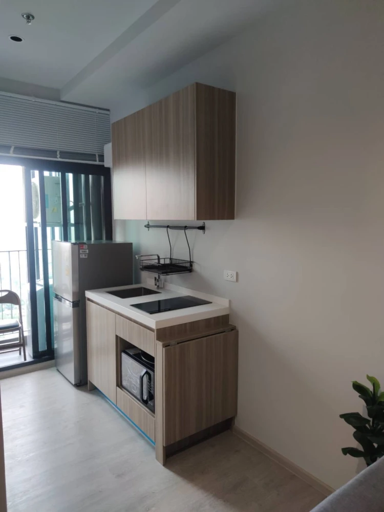 For rent: Altitude Unicorn Sathorn - Tha Phra, 1 bedroom, 1 bathroom, fully furnished, ready to move in.
