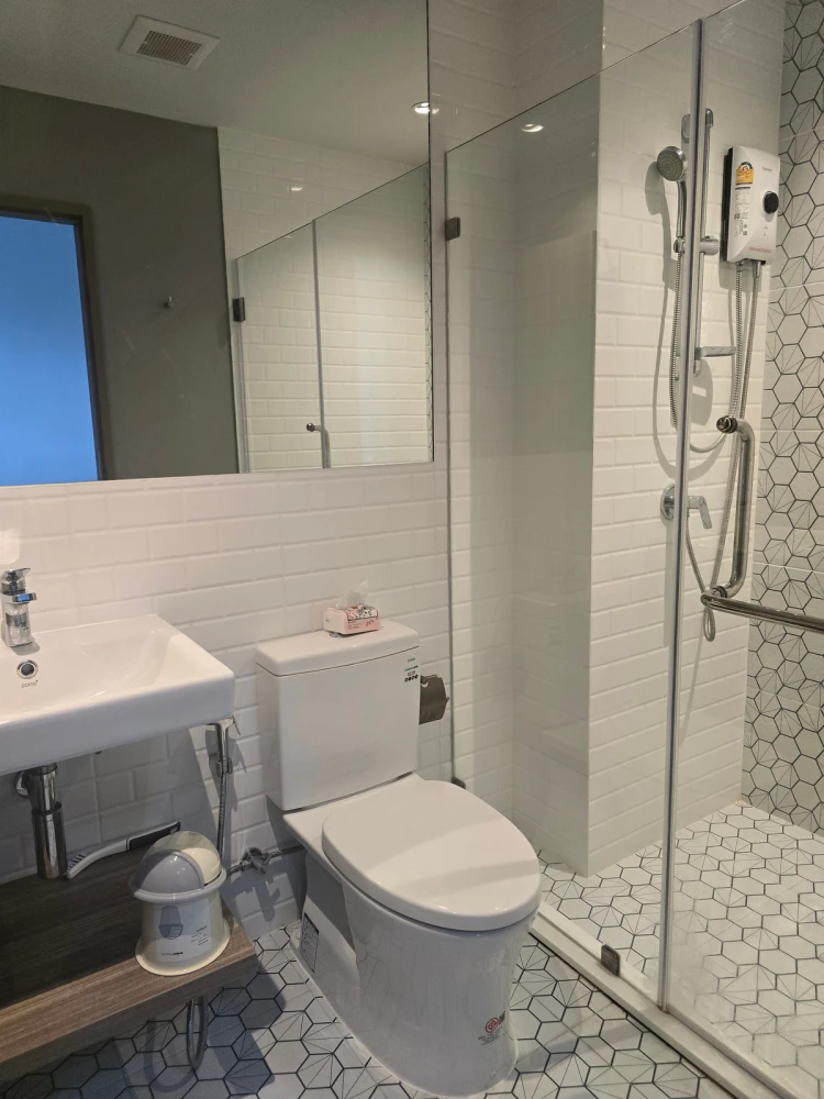 For rent: Altitude Unicorn Sathorn - Tha Phra, 30th floor, fully furnished, ready to move in. Book now!