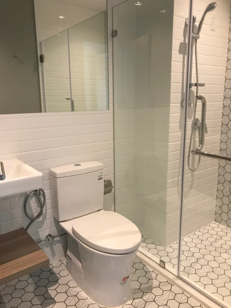 For rent: Altitude Unicorn Sathorn - Tha Phra. Spacious, airy, and comfortable room. Book now!
