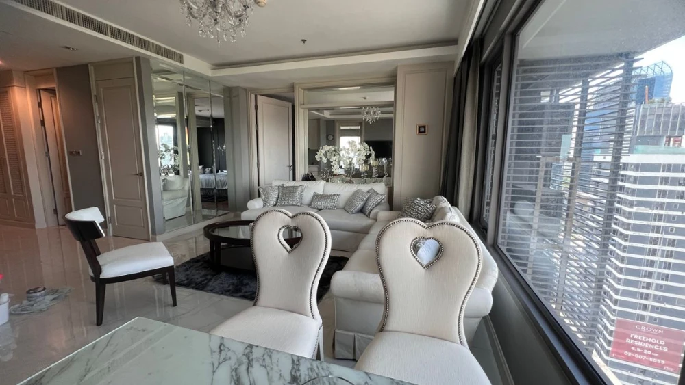 For rent: Amanta Lumpini, 2 bedrooms. Spacious and comfortable, fully furnished. Book now!
