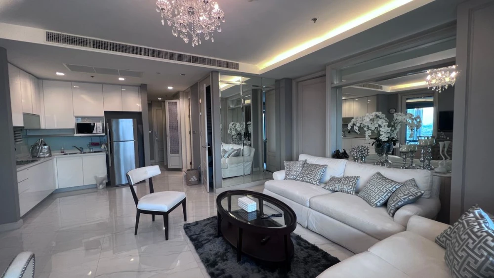For rent: Amanta Lumpini, 2 bedrooms. Spacious and comfortable, fully furnished. Book now!