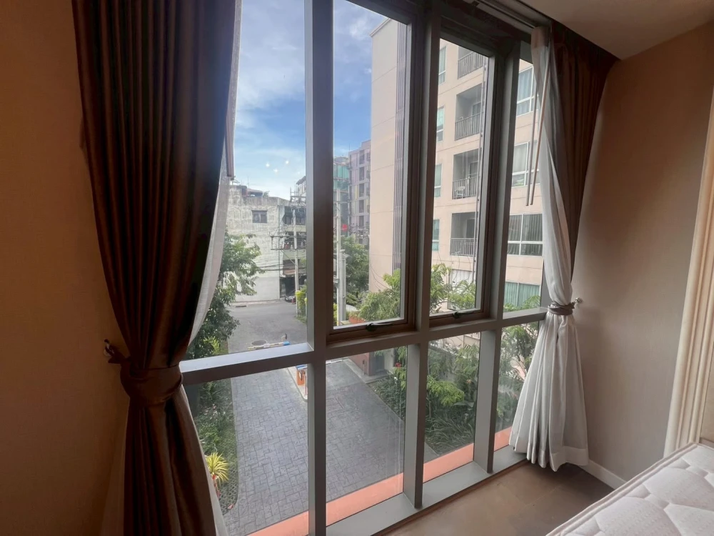 For rent: Amaranta Residence, 3rd floor, fully furnished unit. Book now!