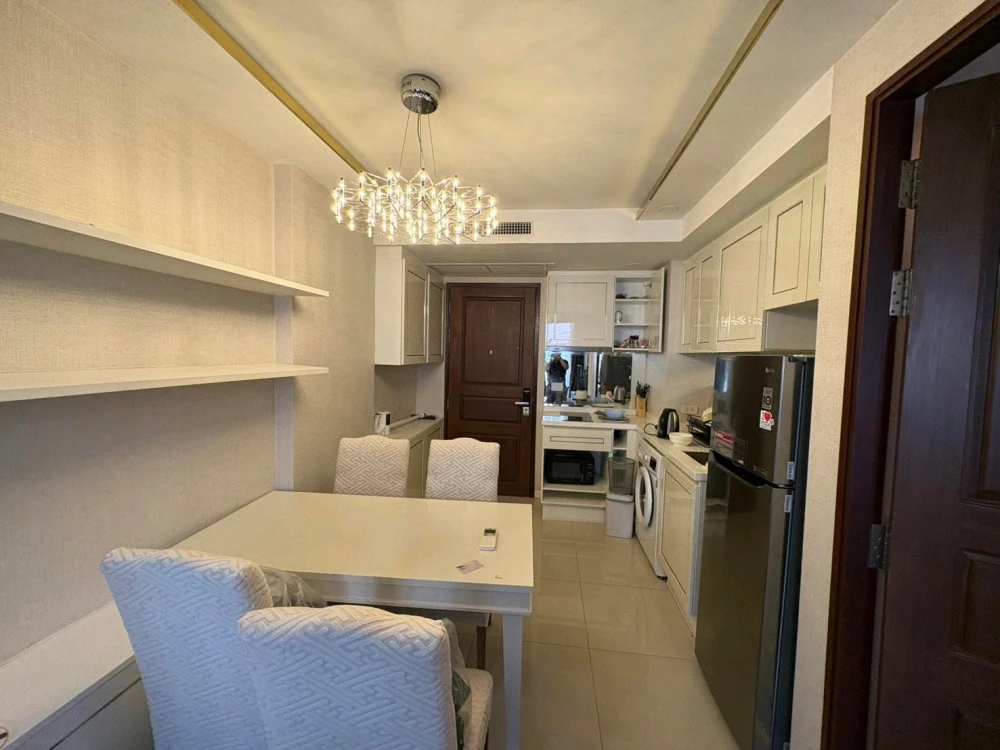 Amaranta Residence for rent, 7th floor, unobstructed and private view, fully furnished. Book now!