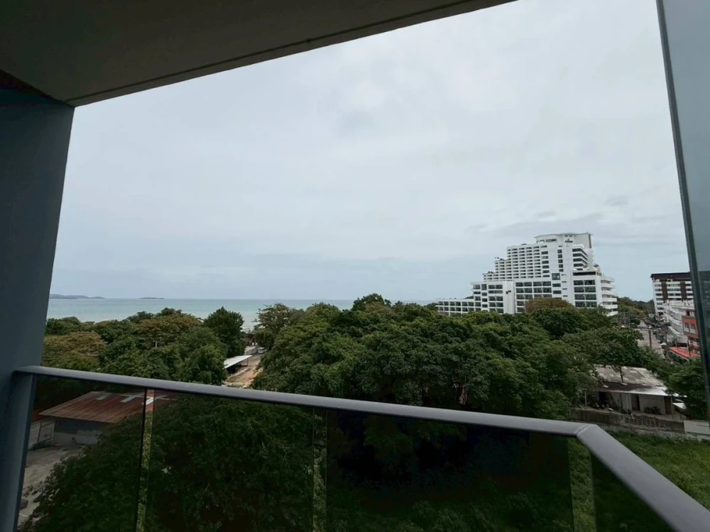 For rent: Andromeda Pattaya, Pratumnak Hill, 34 sq m, 6th floor. Beautiful built-in furnishings. Book now!