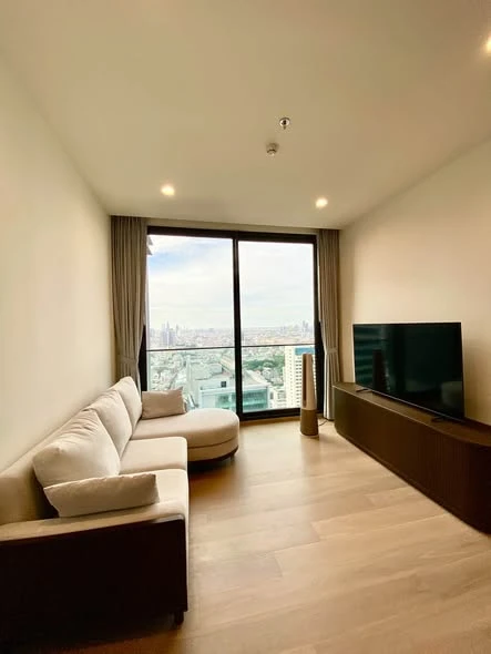 For rent: ANIL Sathorn 12, 1 bedroom, spacious living area, fully furnished. Book now!