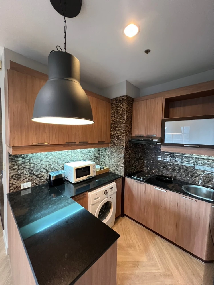 For rent: AP CitiSmart Sukhumvit 18, 2 bedrooms, 2 bathrooms, 1 walk-in closet. Book now! Don't miss out!
